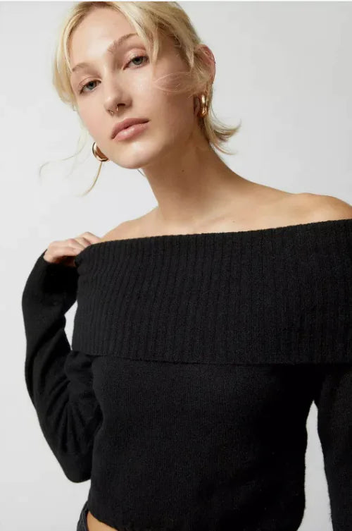 Elegant Off-Shoulder Lapel Top